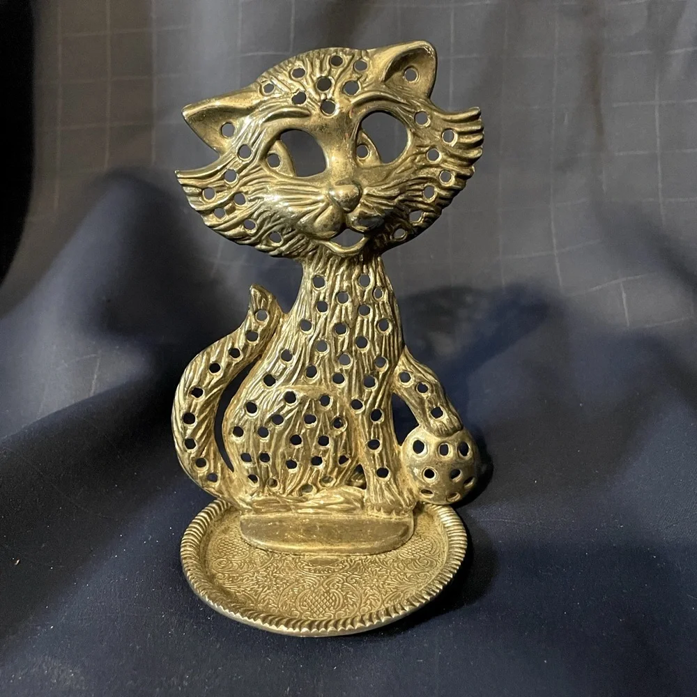 VTG silver-tone metal cat earring holder / dish 1970s cute overload! Torino